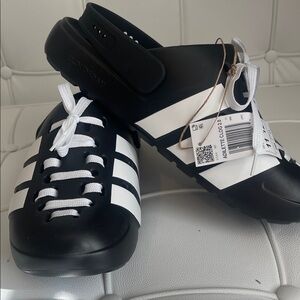 ADIDAS ADILETTE CLOG 2